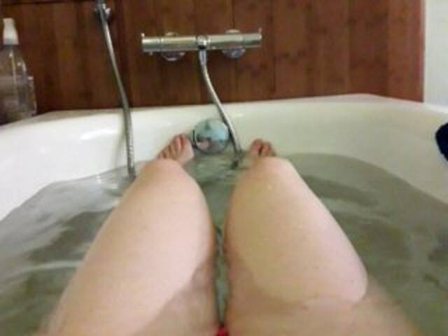 Oddajajo posnetke zaslona SubslutSuzy