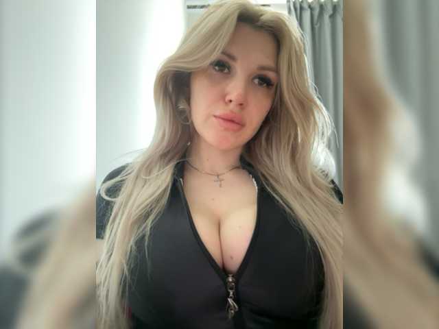 Oddajajo posnetke zaslona CyberWhore111