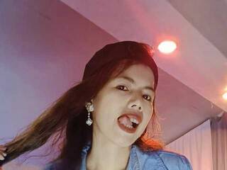 Erotični video klepet SugarBells