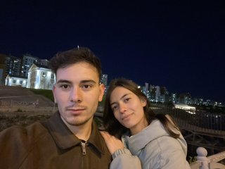 Erotični video klepet SugarPeeach