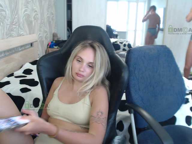 Oddajajo posnetke zaslona Sunny-Girl1