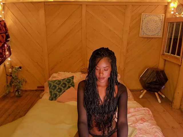 Fotografije SunWoman THE COTTAGE OF LOVE if you have the key .. all its open for you GOAL 2222 2222 Till Nude And Oily ... touch me amor