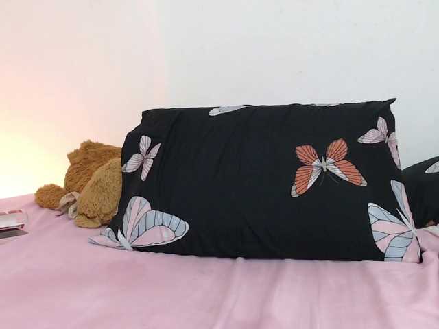 Oddajajo posnetke zaslona Sussana-naughty