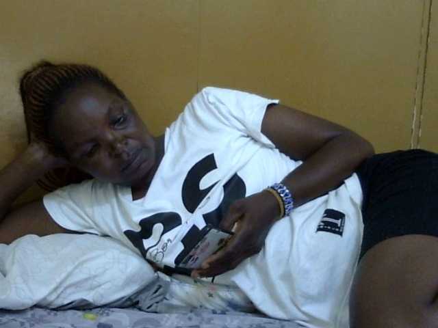 Oddajajo posnetke zaslona Sweet-mommy