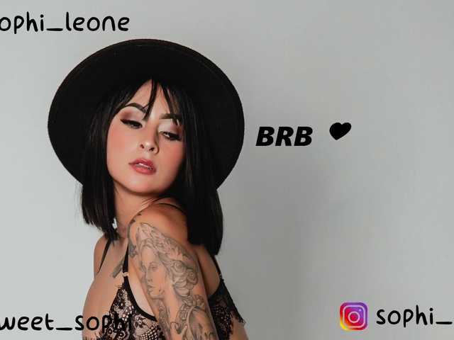 Fotografije sweet-sophi #Fuckmachine #Tattoos my loves !! We are today today with a goal of 400 on the Machine that fucked for 20 minutes
