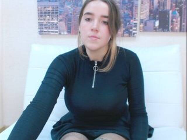 Oddajajo posnetke zaslona SweetH0ney