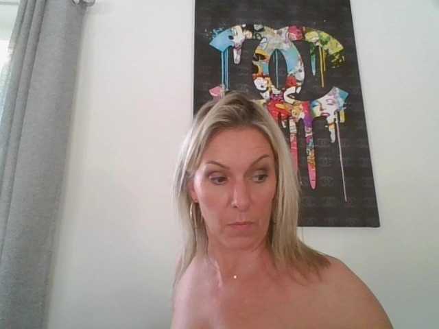 Oddajajo posnetke zaslona sweetladyhot820