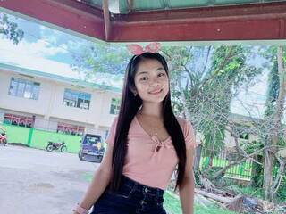 Erotični video klepet SweetMae21