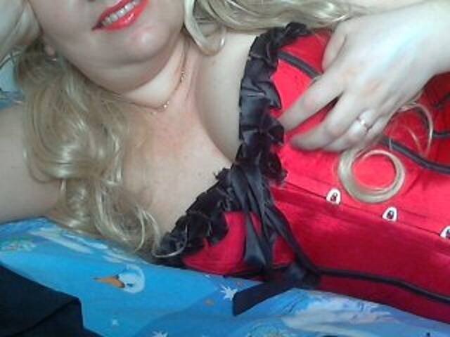 Oddajajo posnetke zaslona sweetmodel123