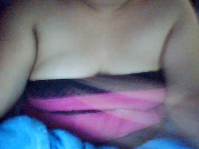 Fotografije SweetMomsh69 welcome to my room everyone muahh