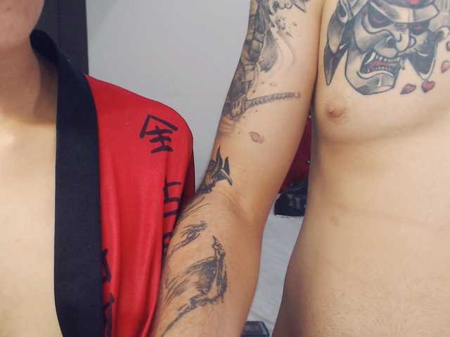 Oddajajo posnetke zaslona Kamgirlove