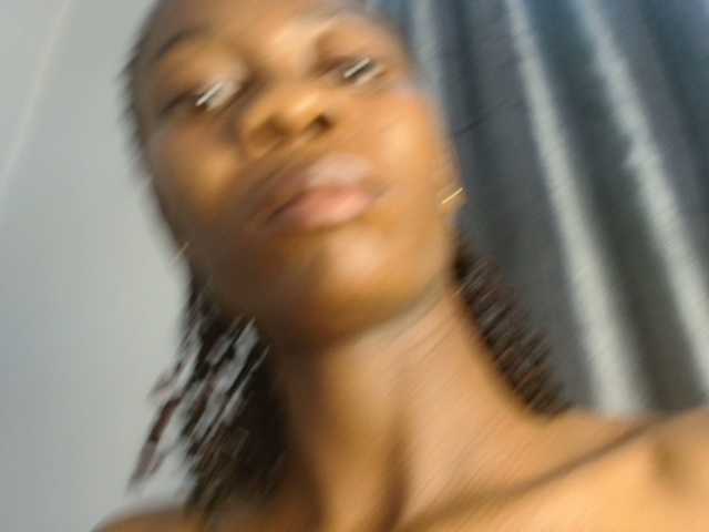 Oddajajo posnetke zaslona Sweetpussy135