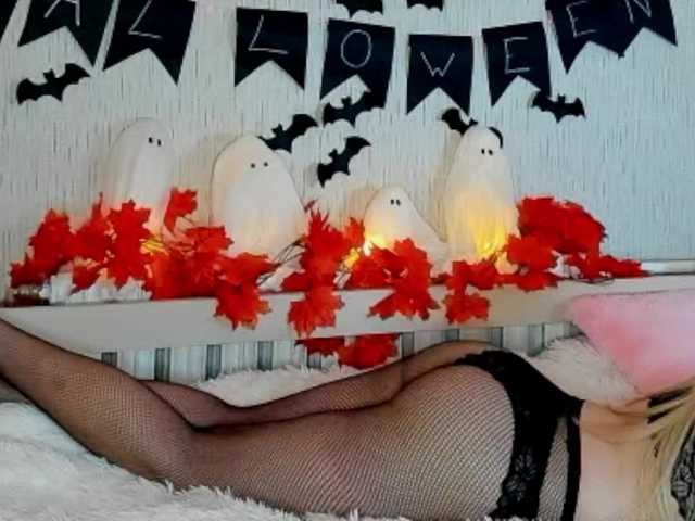 Oddajajo posnetke zaslona SweetSadness