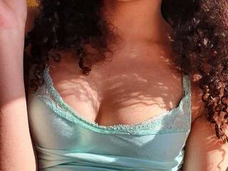 Erotični video klepet SweetTeenPrincess