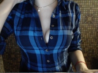 Fotografije SweetValeri Hi)) I look at your cameras, 20 tokens. Chest 50 tokens. Toy in private chat group