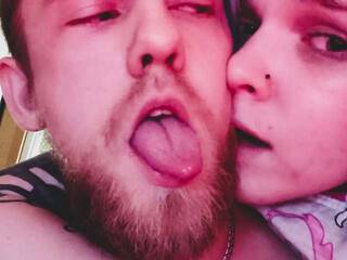 Erotični video klepet Airwoltina