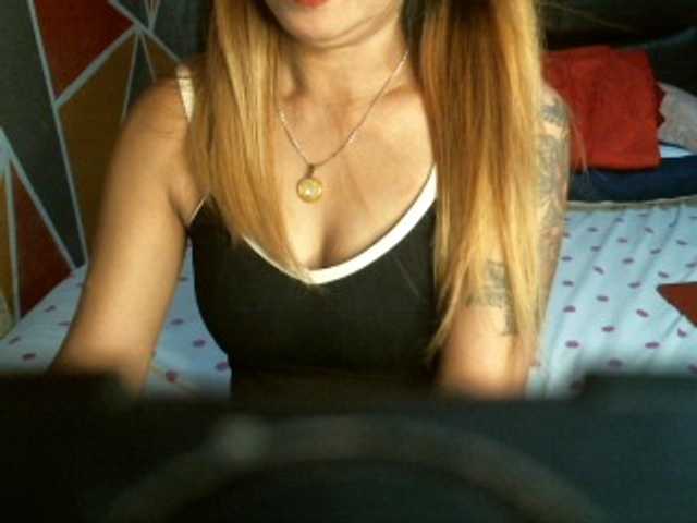 Fotografije Tamira72 hello sexy im horny wanna play in private..if u want to see how sexy i am im here and send me ur tokens..im ready to show up..;