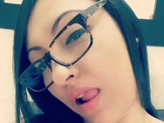 Erotični video klepet TastyCreamy