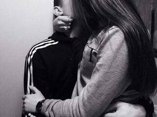 Erotični video klepet TeensPlaying