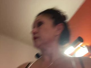 Erotični video klepet TheDime