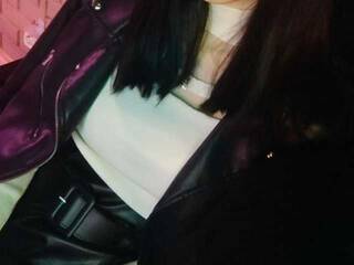 Erotični video klepet ThelmaHettie