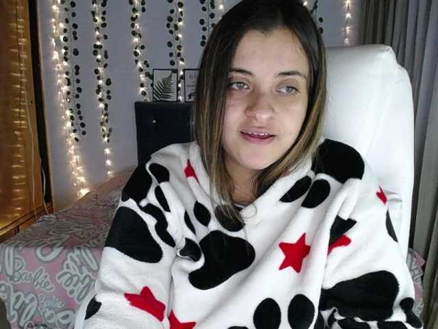 Oddajajo posnetke zaslona tifanydaniel