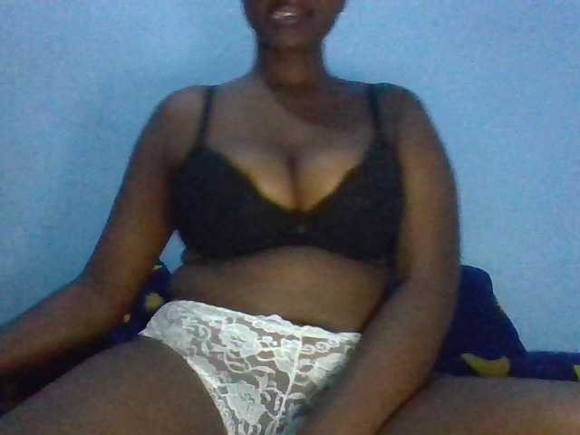 Oddajajo posnetke zaslona Tightpussy22