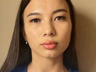 Erotični video klepet TinyAlove