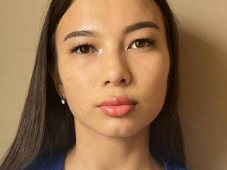 Erotični video klepet TinyAlove