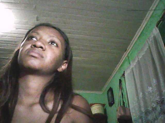 Oddajajo posnetke zaslona tinychloe