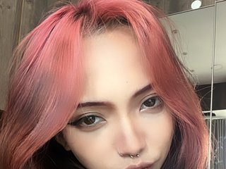 Erotični video klepet TinyIvanka