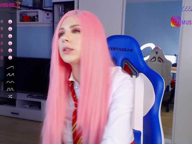 Oddajajo posnetke zaslona sleepy_moon