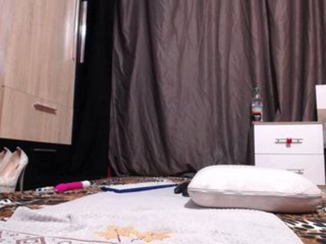 Oddajajo posnetke zaslona TotalSlave4u