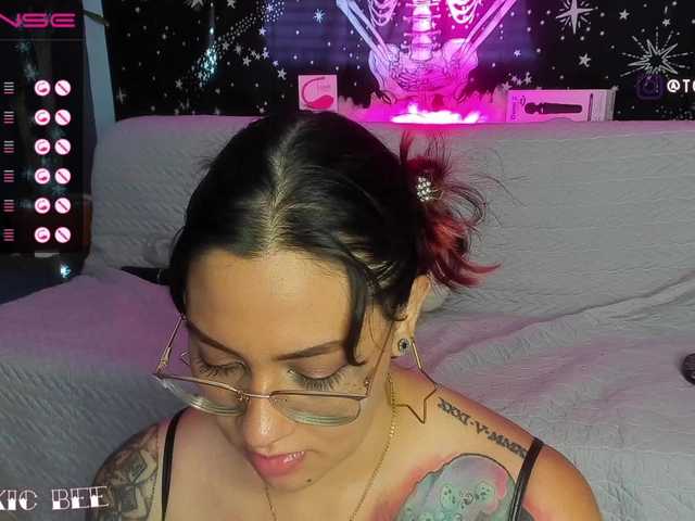 Fotografije CoralineBee Dont be rude. say Hi #bbw #tattooed #latina #Big