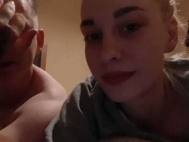 Oddajajo posnetke zaslona Two2Sweet