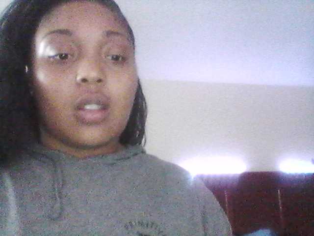 Oddajajo posnetke zaslona tymeless271