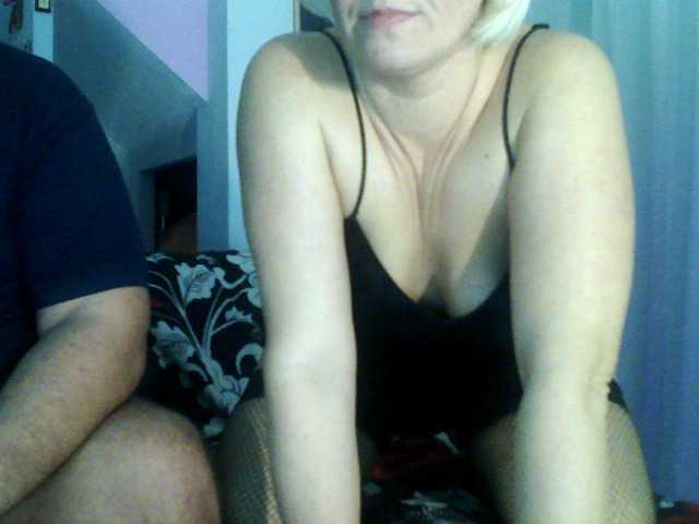 Oddajajo posnetke zaslona LuckyCouple3X
