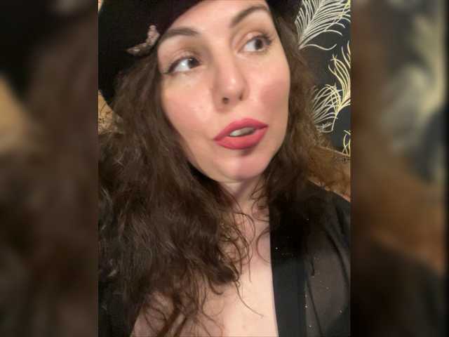 Oddajajo posnetke zaslona Super_Lady