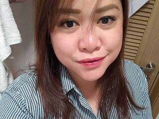 Erotični video klepet urDreamGirlBrenda