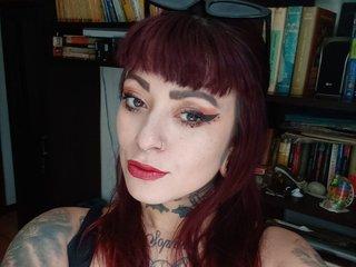 Erotični video klepet UrsulaBeaumont
