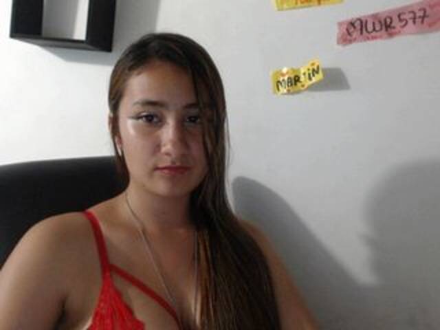 Oddajajo posnetke zaslona vaalentiinaa