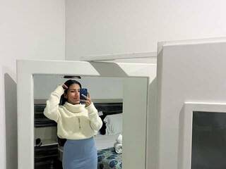 Erotični video klepet Valery-sidney