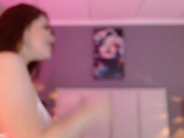 Oddajajo posnetke zaslona VenusGinger