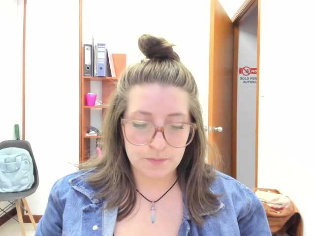 Oddajajo posnetke zaslona vickysimons