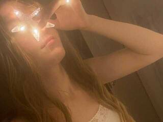 Erotični video klepet VictoriaCollins