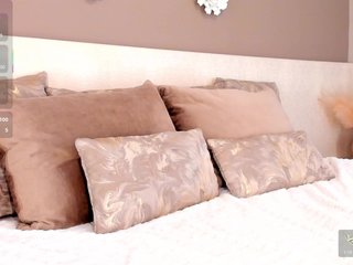 Erotični video klepet VictoriaShelby