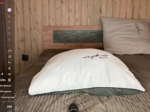 Oddajajo posnetke zaslona Elisiyak