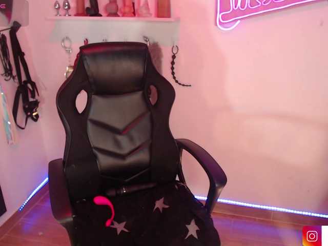 Oddajajo posnetke zaslona violet-queen