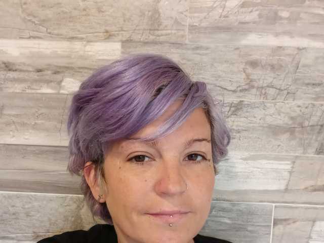 Fotografija profila Violetbloom