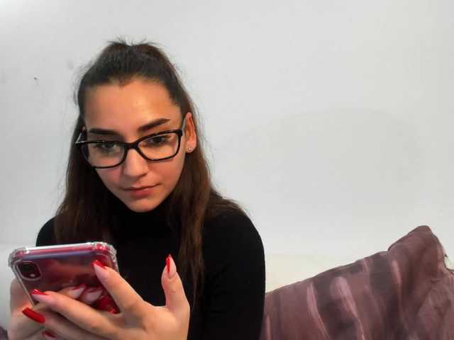 Oddajajo posnetke zaslona violetmyers18